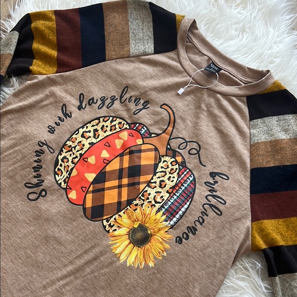 Trendy Fall women’s Shirt with Striped Sleeves - Picture 5 of 5